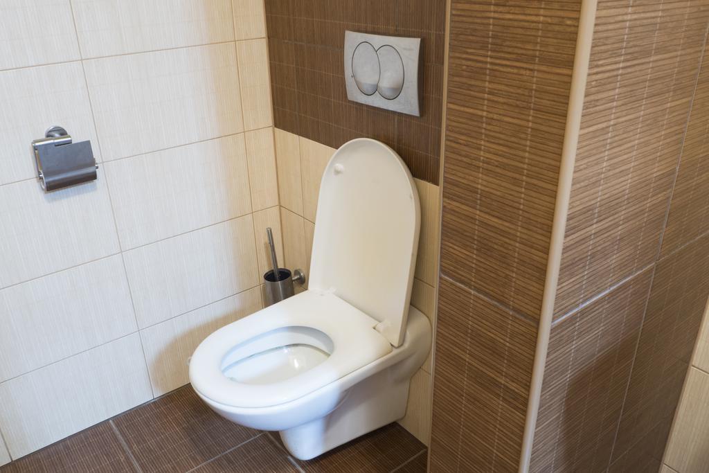 Go Hostel Rewolucji Лодз Екстериор снимка