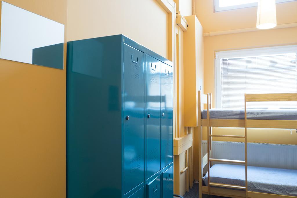 Go Hostel Rewolucji Лодз Стая снимка